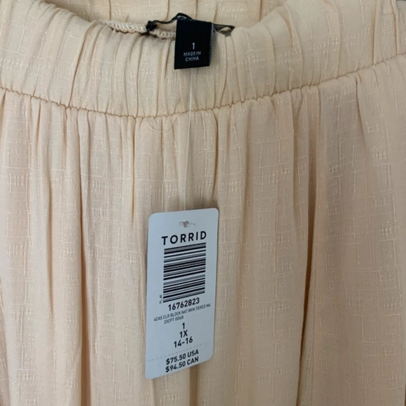 NWT women’s maxi skirt layered torrid size 1 - Picture 2 of 4